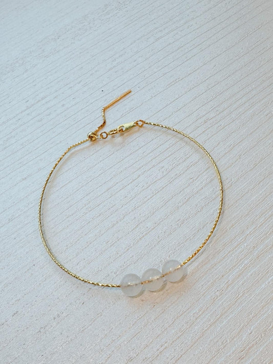 Dreamy Moonstone (beads) bracelet